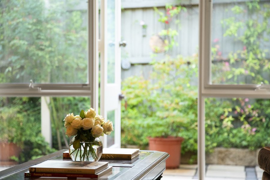 Garden window